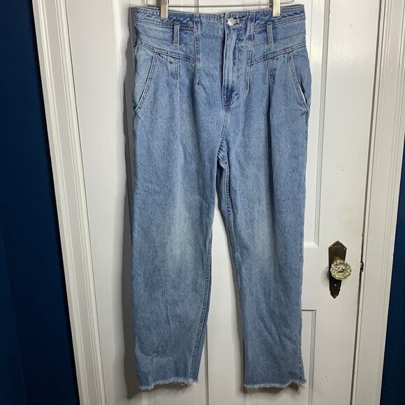 We the Free High Waist Pleated Paperbag Mom Stone Wash Denim Jeans W-848 Size 27 - Picture 2 of 10